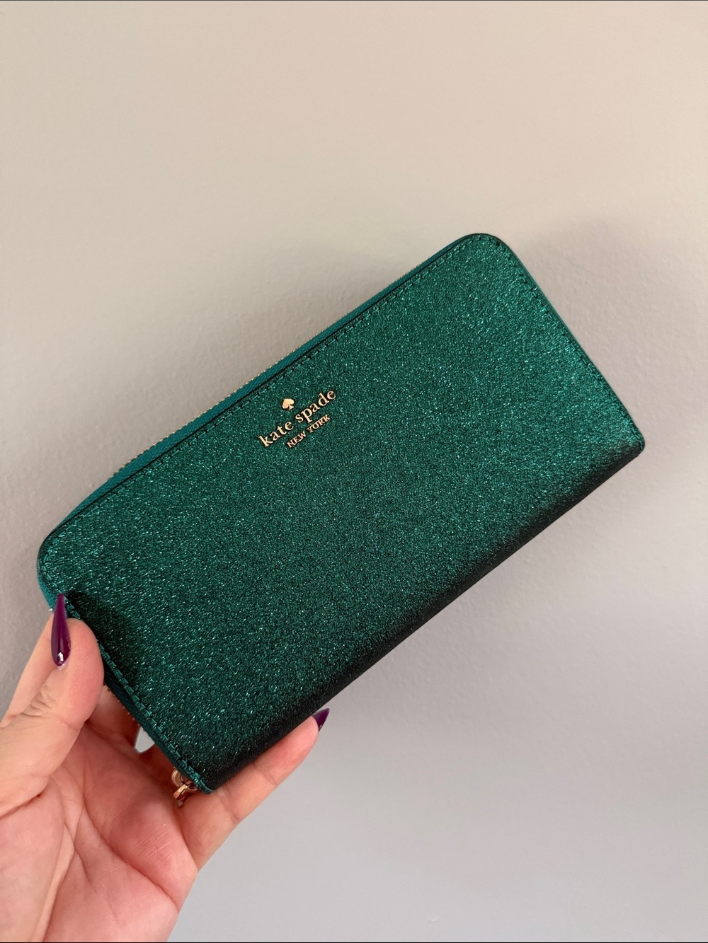kate spade Emerald Green Glitter Zip Wallet with Gold Logo